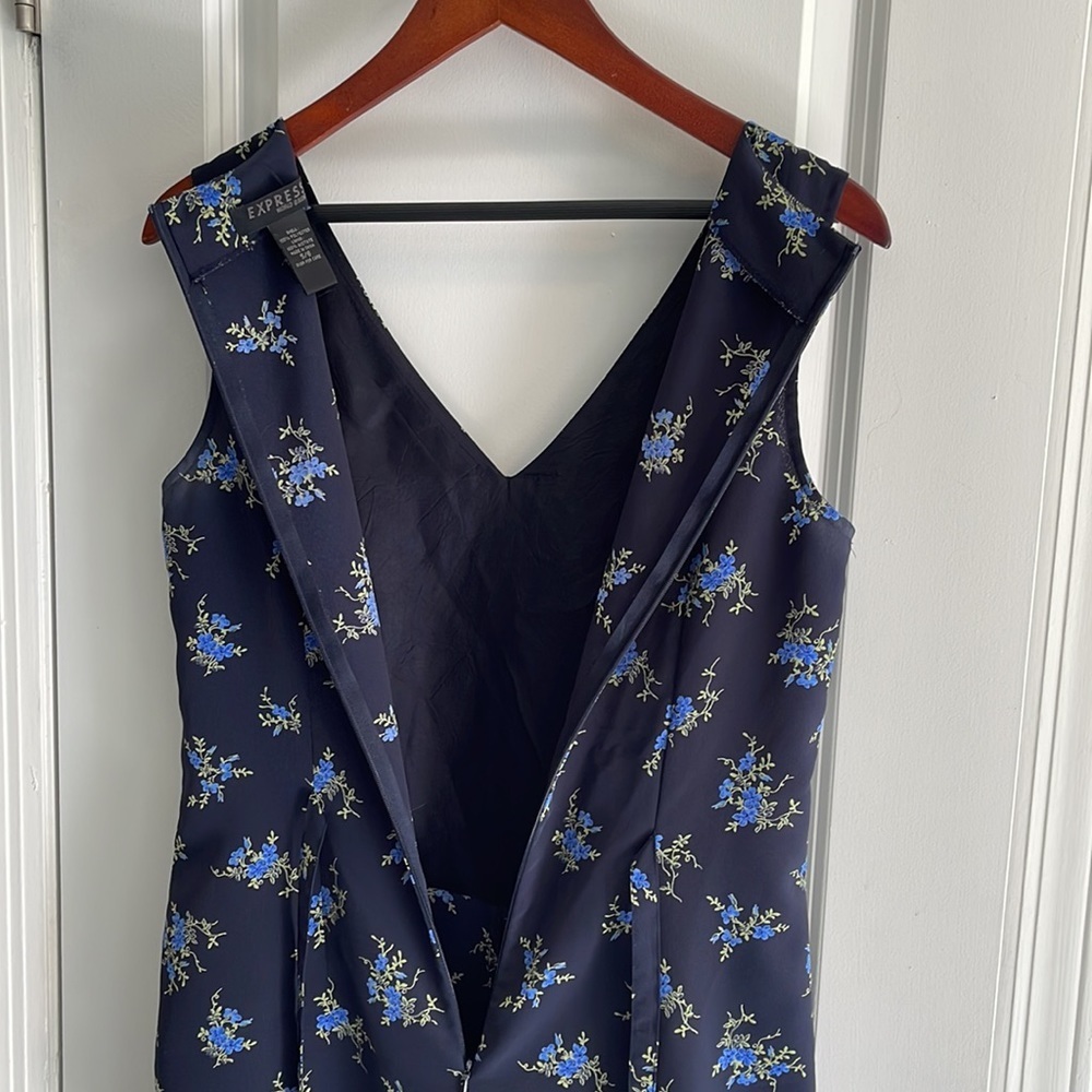 Express women’s dress - Picture 5 of 7